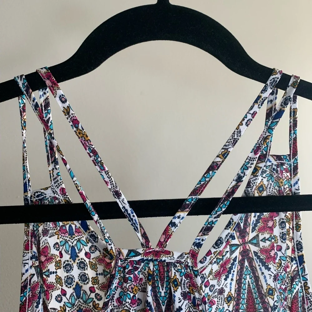 Pink Rose Multicolor Geometric Top - Picture 6 of 6
